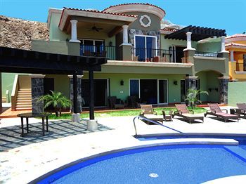 Pueblo Bonito Montecristo Luxury - 5* Cabo San Lucas